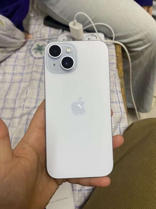 Продам Iphone 15