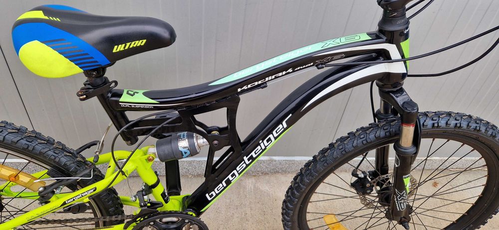 Юношески велосипед Bergsteiger колело 24"