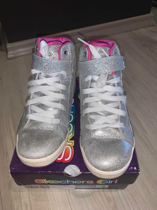 Кецове SKECHERS - номер 33.5