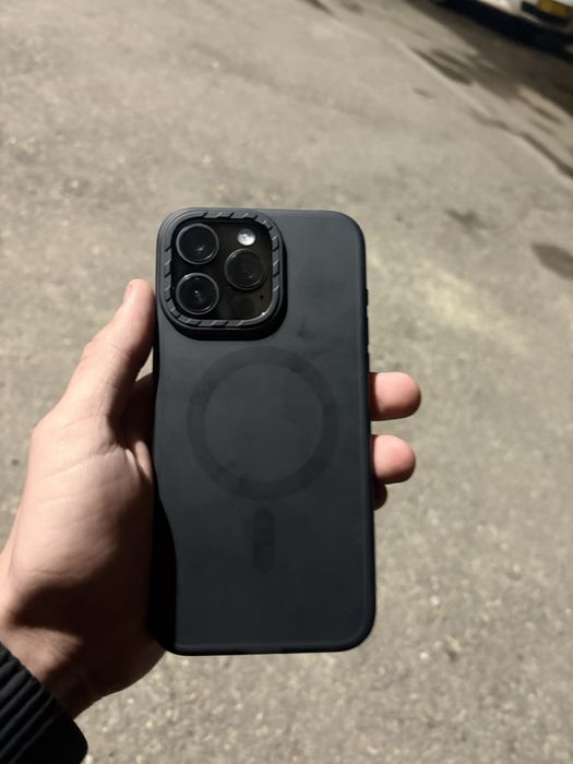 Продам iPhone 15-й Pro Max на андроиде