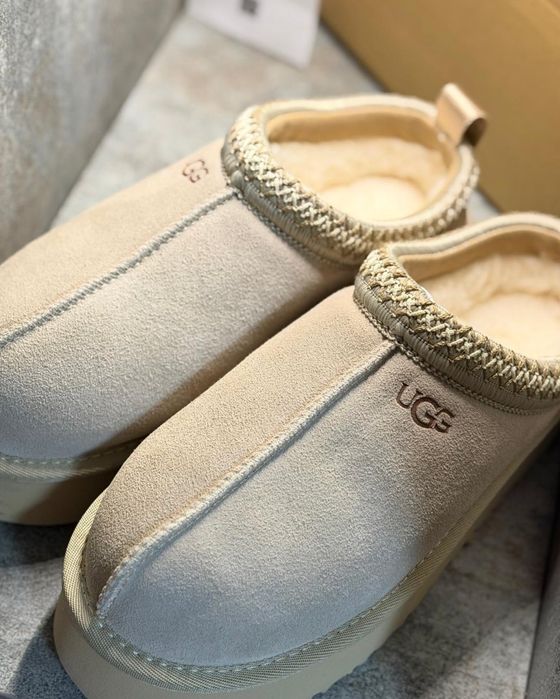 UGG  Tazz - SAND