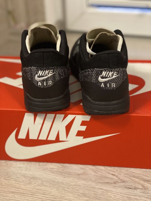 Дамски маратонки Nike Air