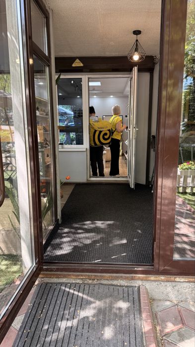 В продаже кофейня