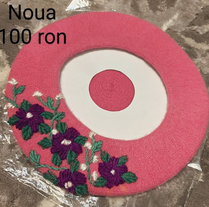 Se vând berete/bascuțe crosetate