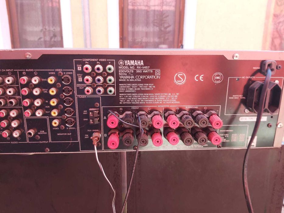 Doua amplificatoare : Yamaha RX-V457  si Pioneer VSX-D810 S