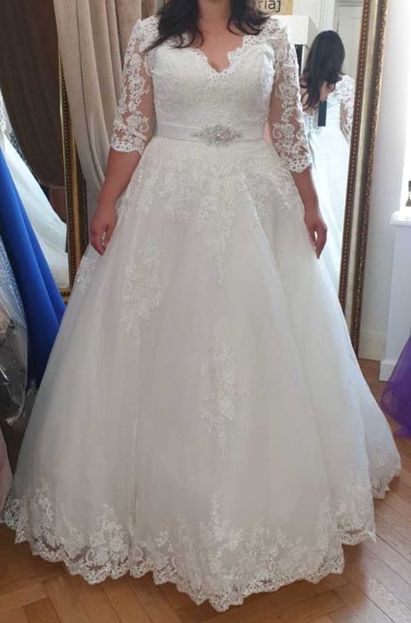 Vând rochie de mireasa Anastasia Gold - Elite Mariaj