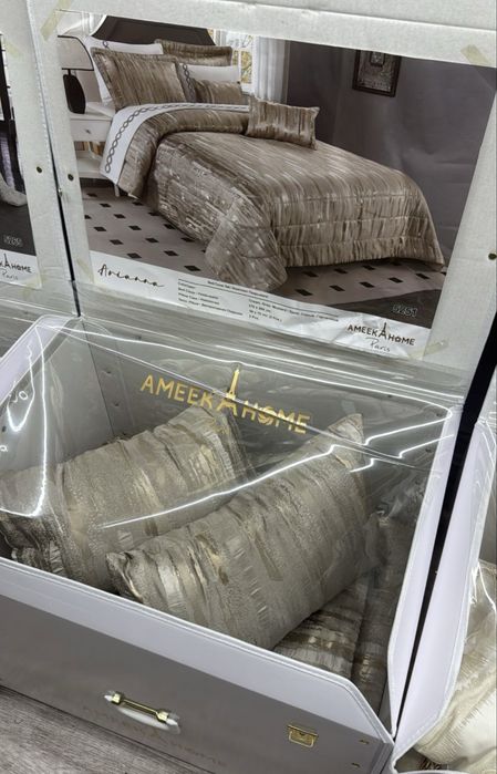 Продам шикарное покрывало на кровать