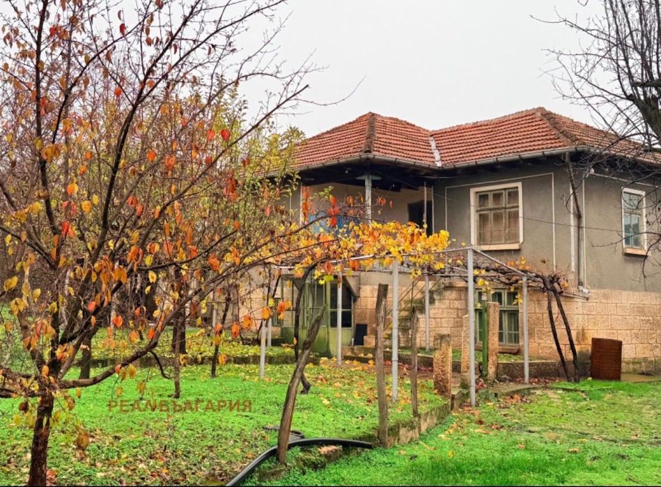 Къща в село Екзарх Йосиф