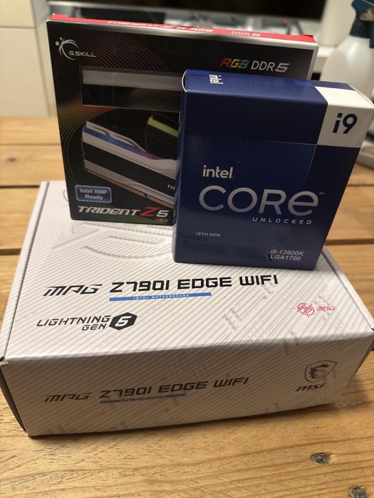 Mini-ITX 13900k MSI z790i Edge Wifi 2x16gb ddr5 7600cl36 1tb NVMe