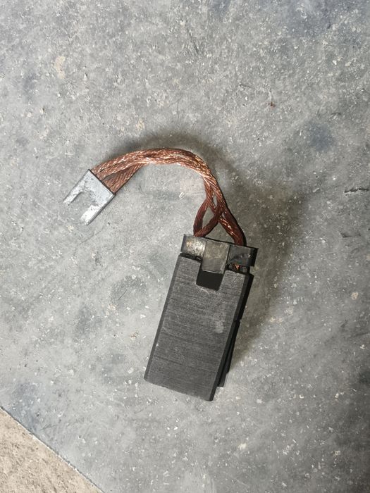 Электрографитический щётка