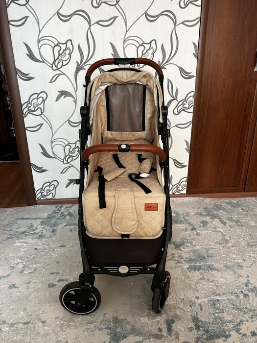 Продам коляску..