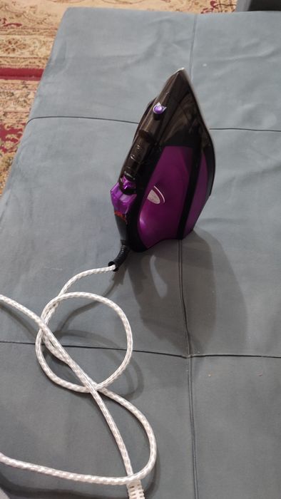 Новый утюг 5000тенге