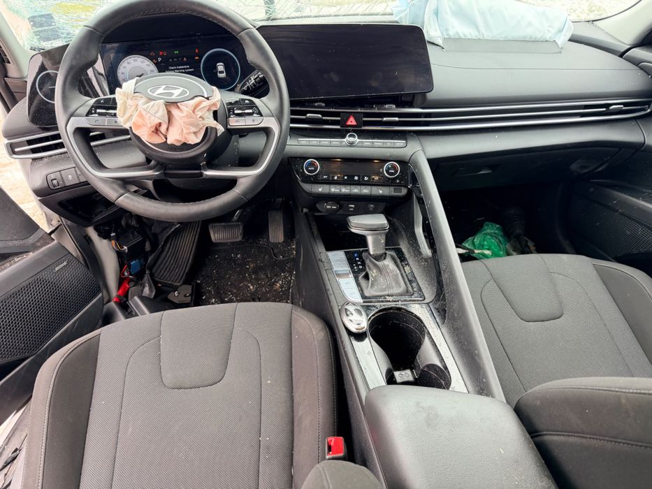 Hyundai Elantra 7, 1.6 MPI двигател G4FM, 123 кс., автоматик, 2024 г.,