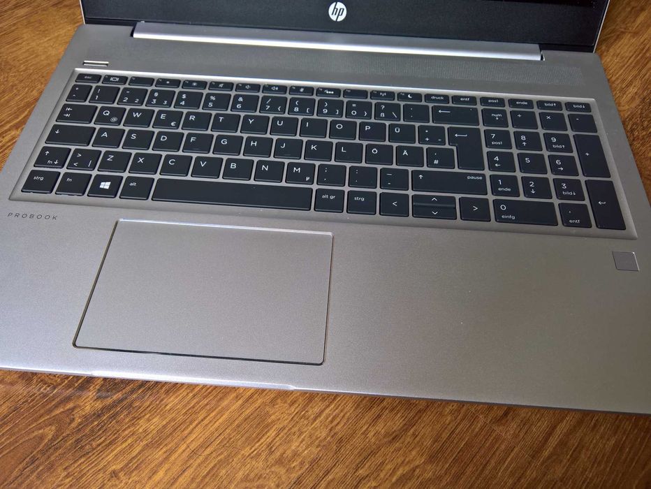 15.6" HP ProBook 455R G6, Ryzen 5 3500U, 16GB DDR4, 256GB NVMe, лицензиран Windows