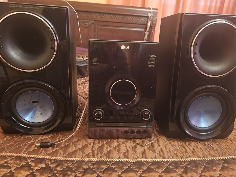 Музыкальный центр