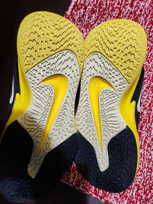 adidași de baschet nike