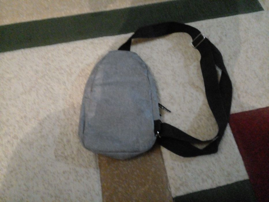 Продаётся барсетка за 2500 тг