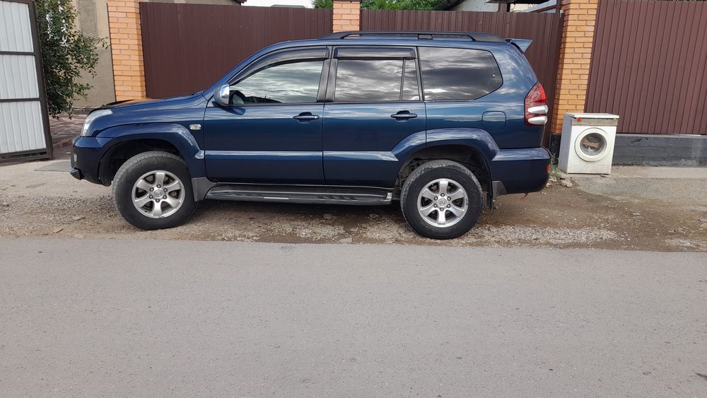 Продам тойота прадо 120