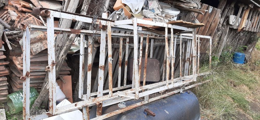 Remorca apicola de vanzare