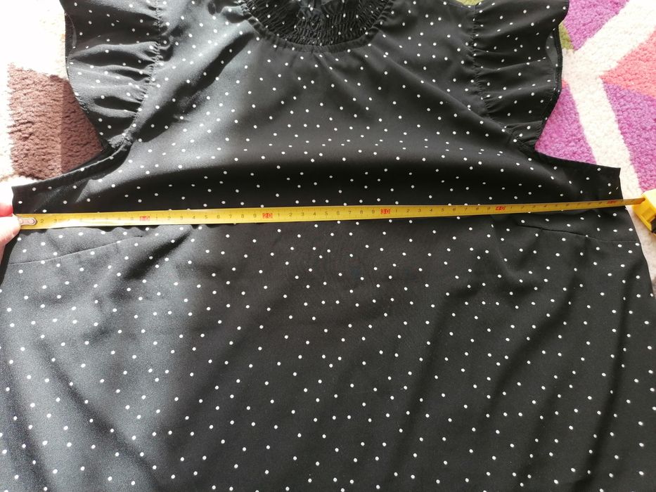 Bluzița eleganta mărimea M-L