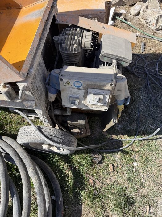 Se vinde pompa tencuit turboso si pompa de varuit l