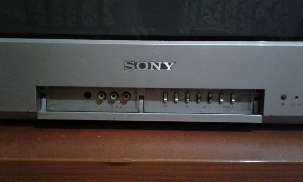 Телевизор SONY диагональ 72 см.