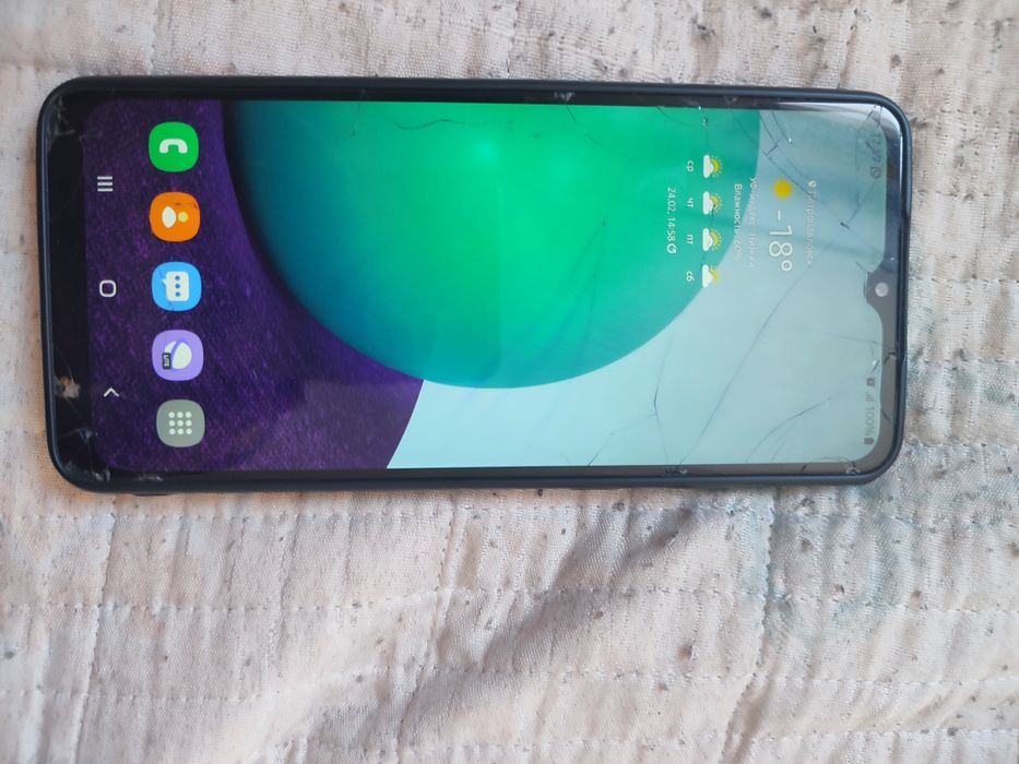 продам а02 32гб рабочий