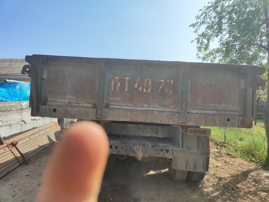 Kamaz sotiladi, holati zor, Ishchi holatda