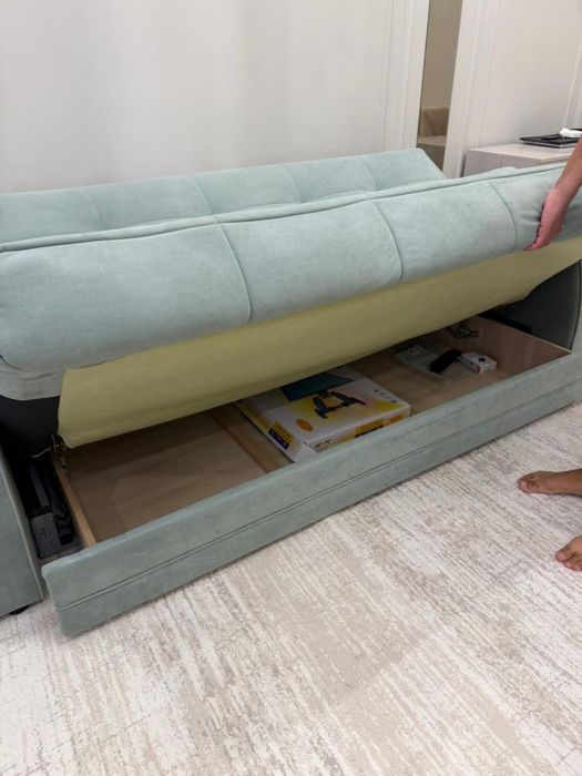 Продаеться диван