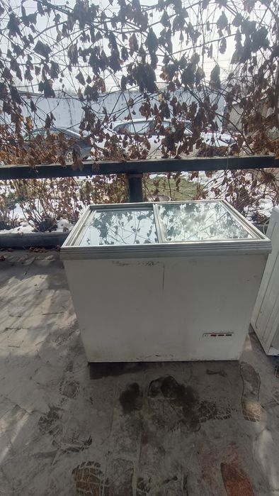 Продам морозильник