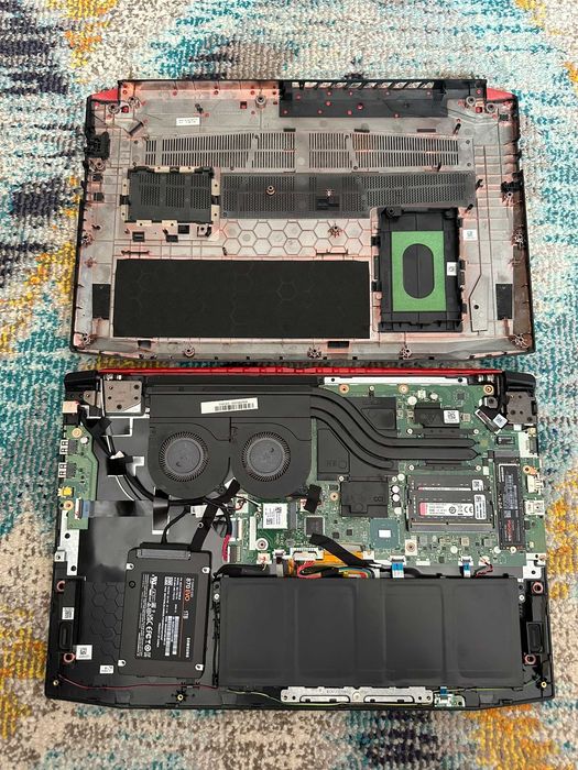 Acer Predator Helios 300 PH317-51-78R9 Gaming Laptop