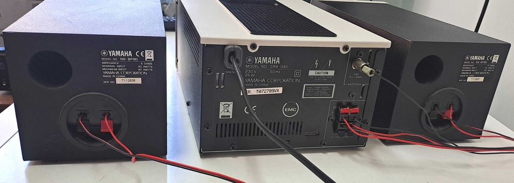 Yamaha CRX 040 minisistem stereo CD USB compact sistem cu boxe muzica