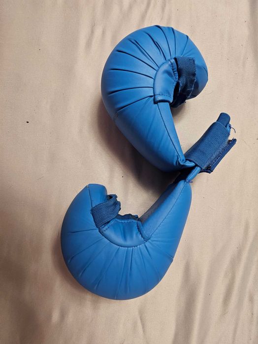 Протектори за карате Tokaido, Adidas