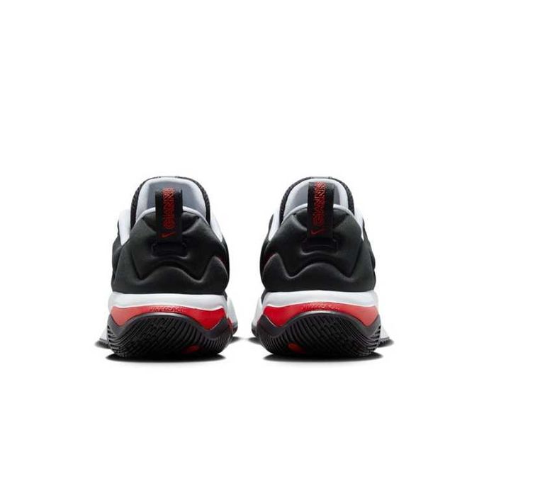 NIKE GIANNIS IMMORTALITY 3 (Black/Univeristy Red) 42.5 EU/8 UK/9 US