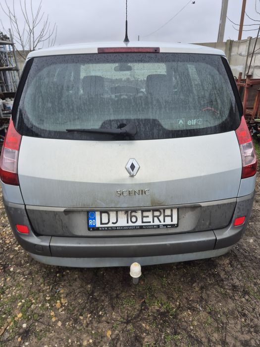 Vand renault scenic stare buna de functionare an 2005