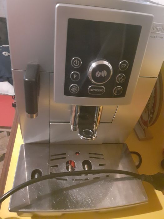 Aparat de cafea Delonghi,în stare excelenta!