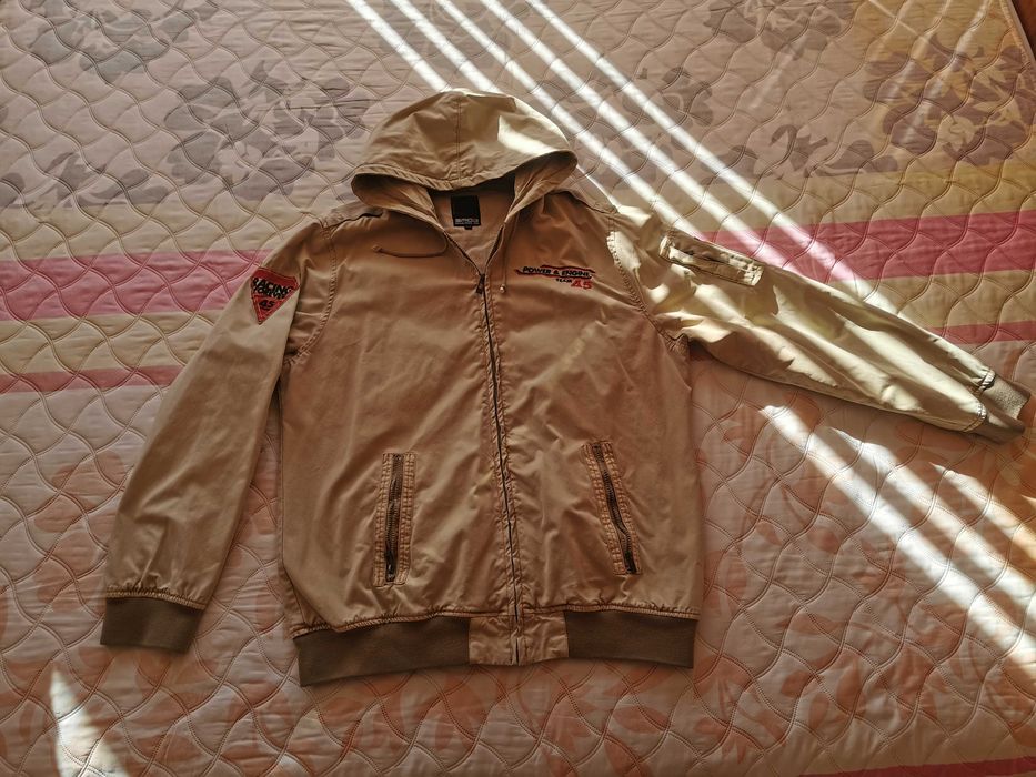 Мъжко пролетно-есенно яке