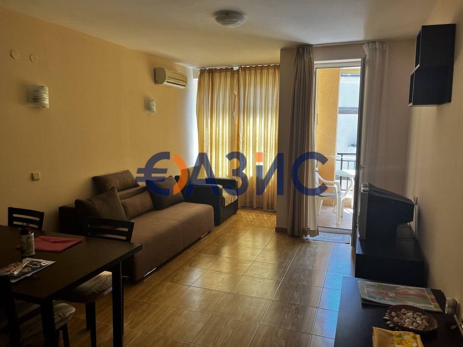Продава се Двустаен апартамент в Свети Влас - 60 кв.м за 808 €/кв.м - Снимка #11