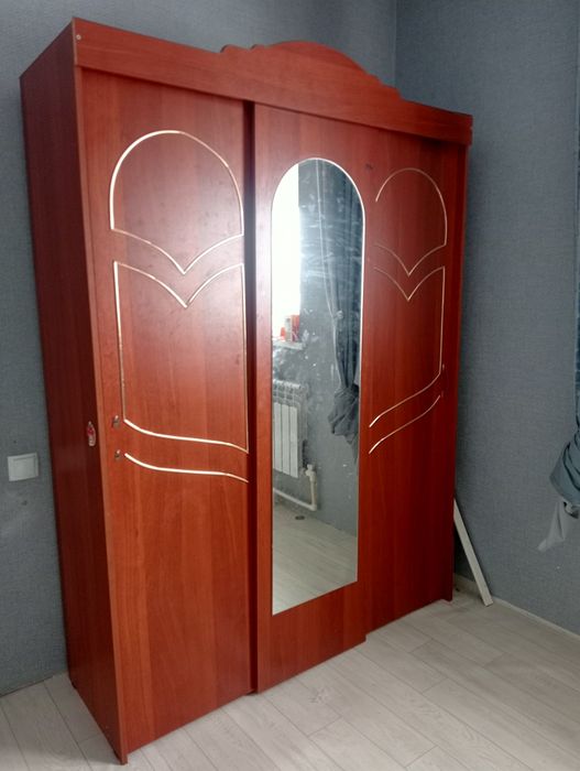 Спальный шифанер, сандук, 2 камод.