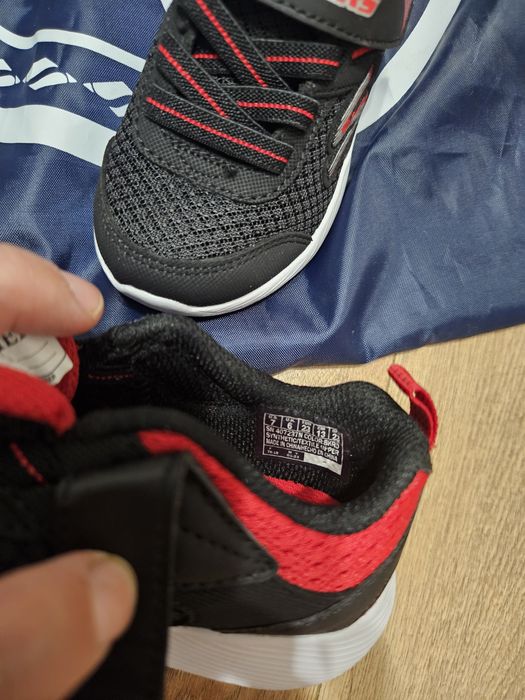 Детски обувки / маратонки skechers 23 номер - нови
