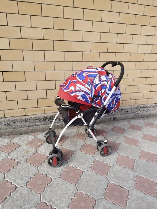 Коляска детская , хорошая