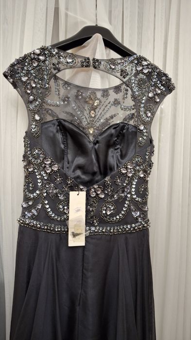 Вечернее платье продам