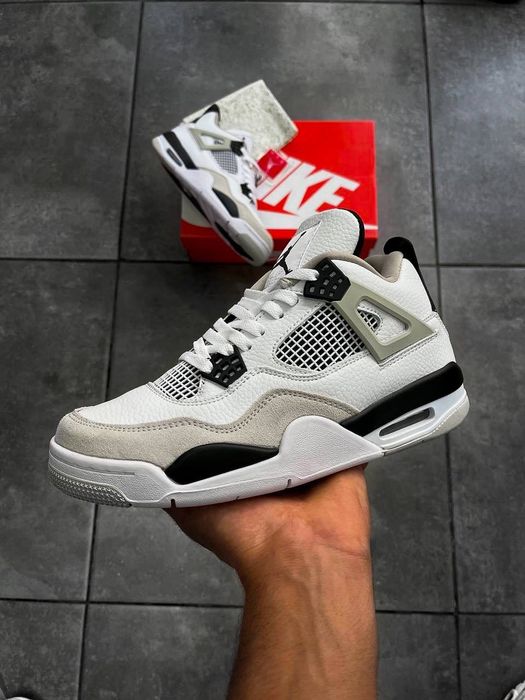 Air Jordan 4 Retro Military Black