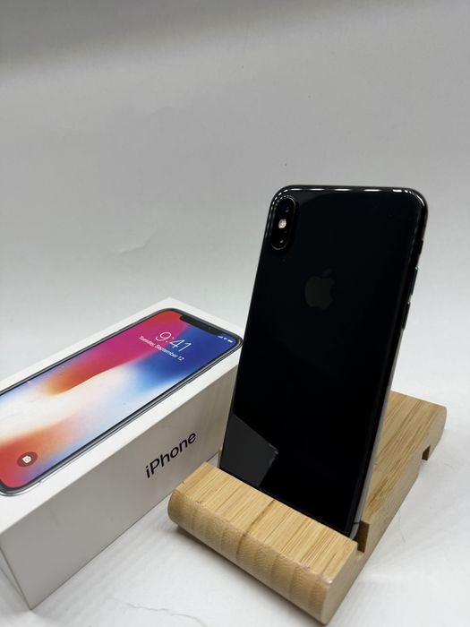 Apple iPhone X 64Gb Black