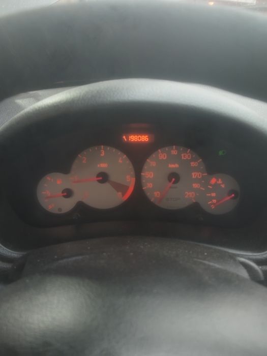 Продавам пежо 206 1.4hdi