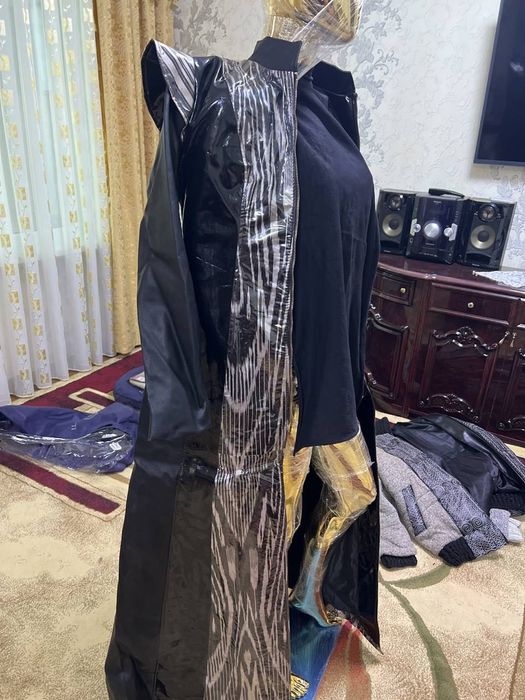 Женская плащ из экокожи