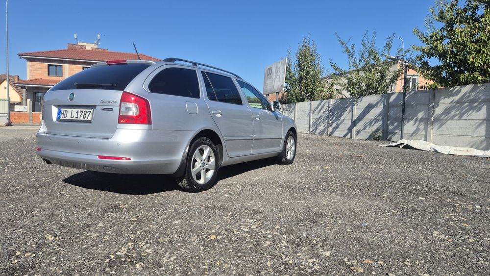 SKODA Octavia 2013 — imagine 4