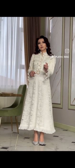 Платье женское  нарядное