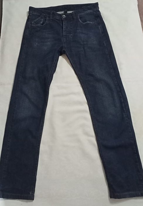 Продам женские джинсы