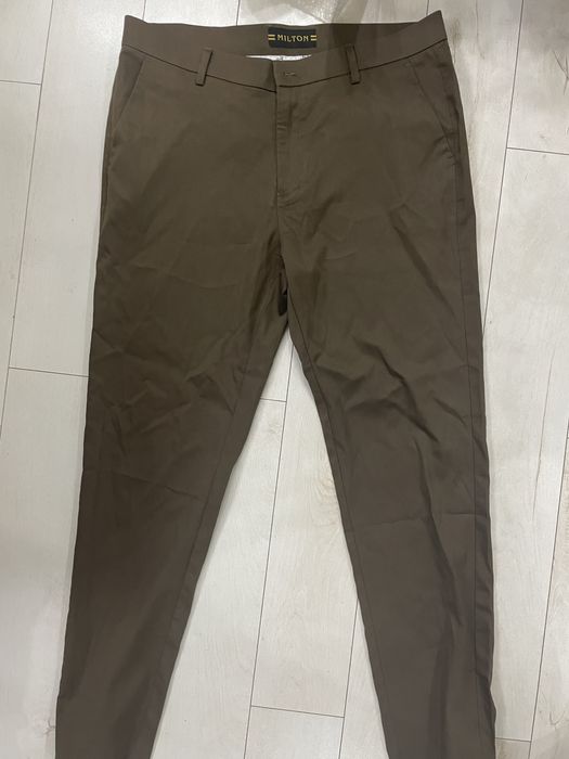 Коричневые штаны Milton широкие 34 размер. 8000